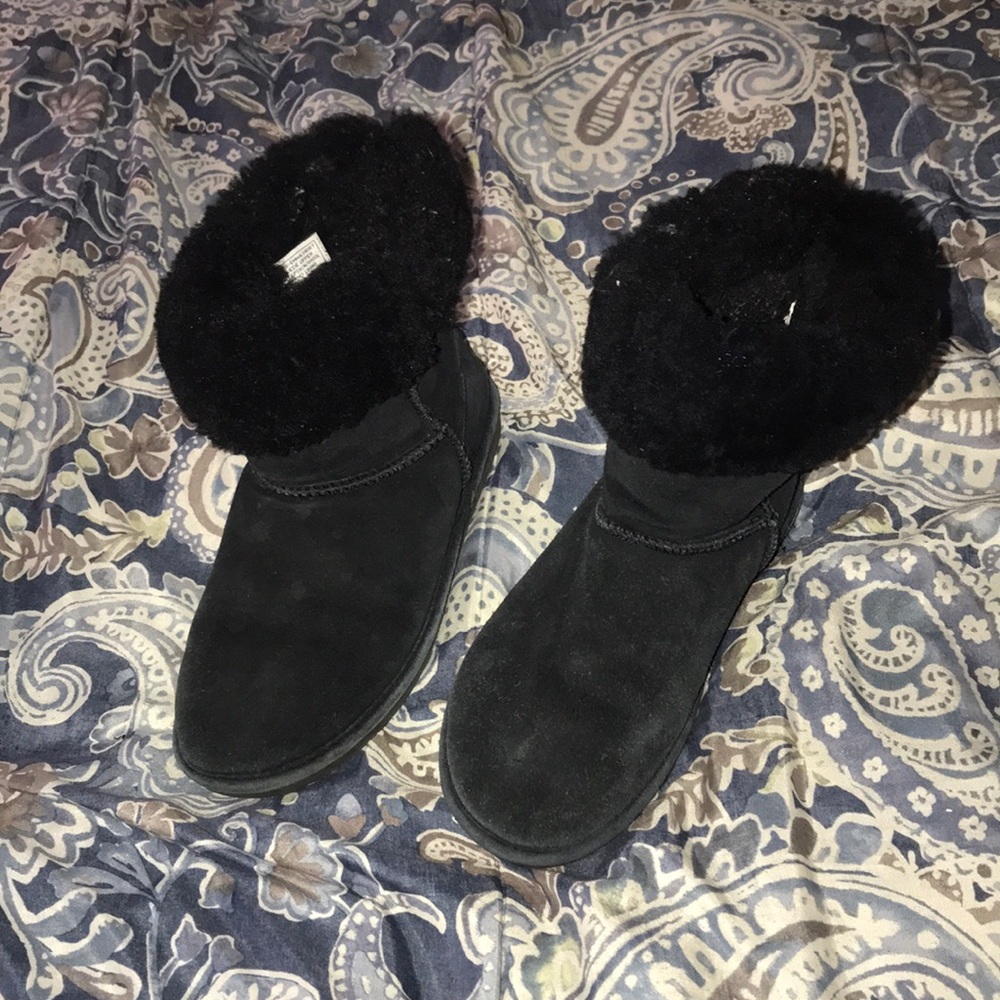 Black bear paw boots!